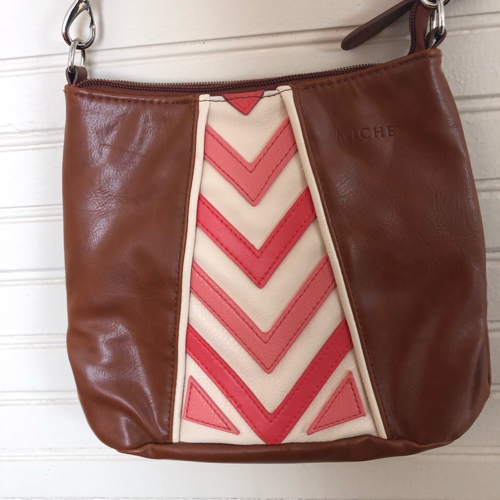 Cute Miche crossbody purse.